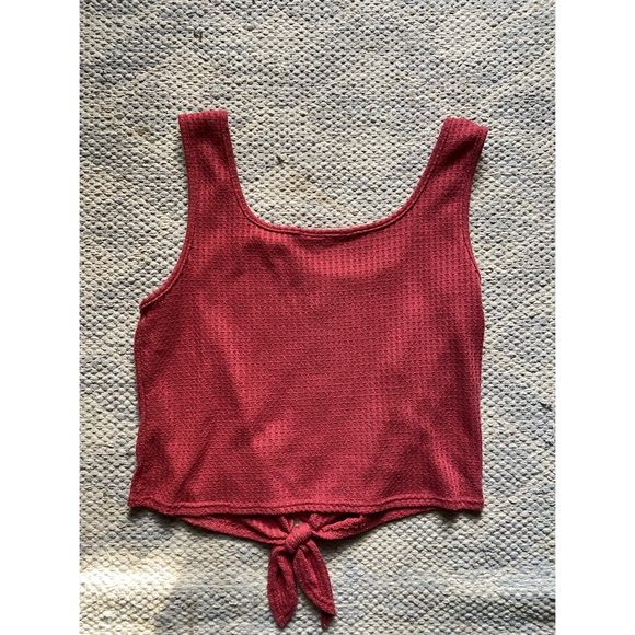 MAKE ME AND OFFER Red Tie Summer Tank Crop Top - Picture 4 of 4
